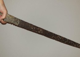 Prehistoric, Bronze Age Iron Extremely big Luristan sword – Catawiki.com